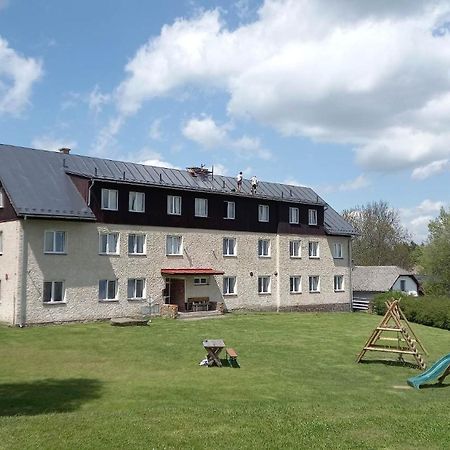 Hotel Rohanov Lhota nad Rohanovem Esterno foto