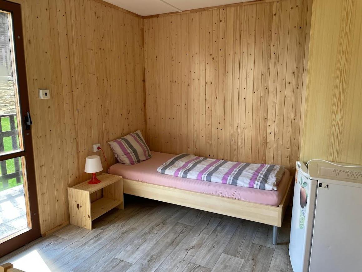 Hotel Rohanov Lhota nad Rohanovem Esterno foto