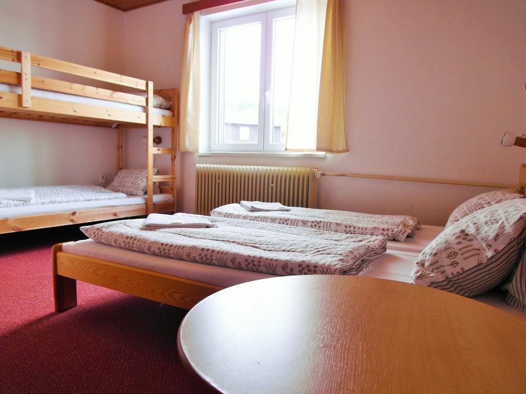 Hotel Rohanov Lhota nad Rohanovem Esterno foto