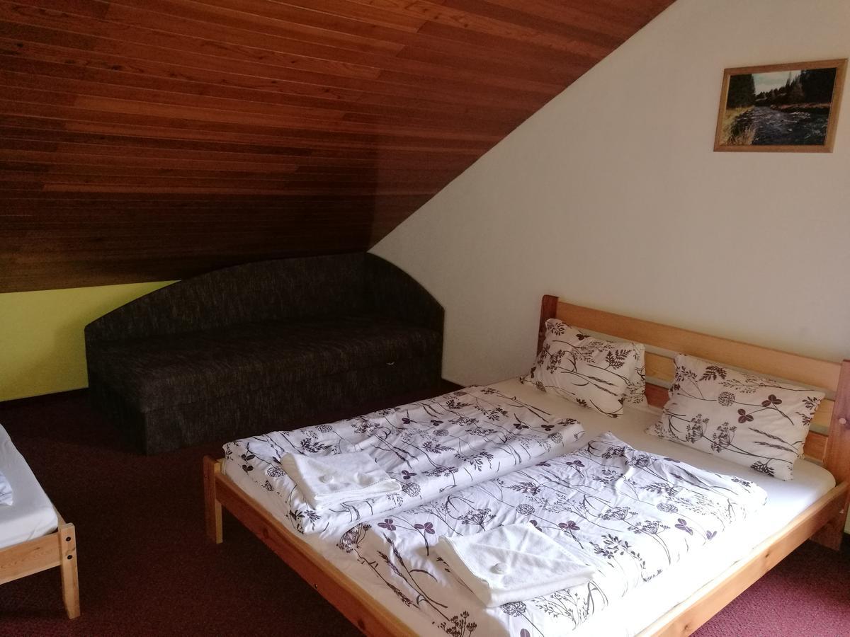 Hotel Rohanov Lhota nad Rohanovem Esterno foto