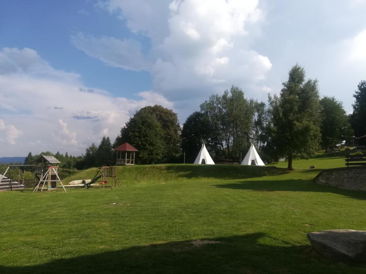 Hotel Rohanov Lhota nad Rohanovem Esterno foto