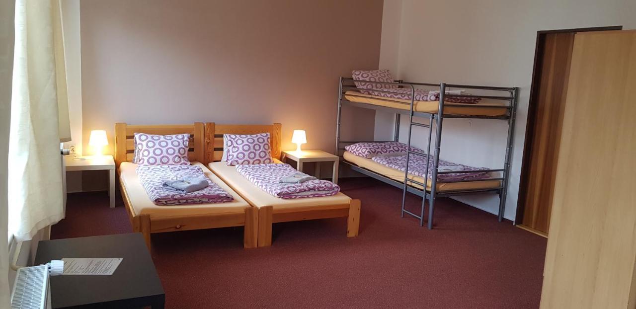 Hotel Rohanov Lhota nad Rohanovem Esterno foto